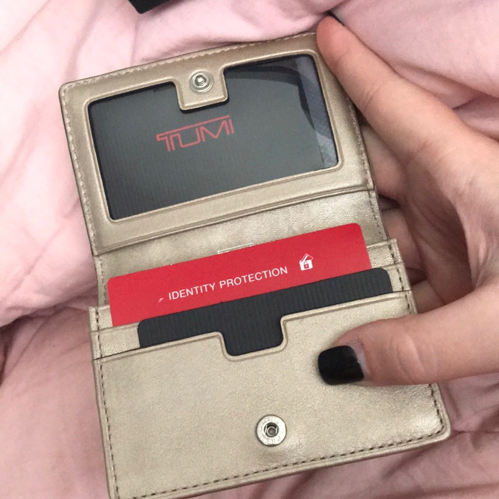 Tumi Card Case - Picture 2 of 5